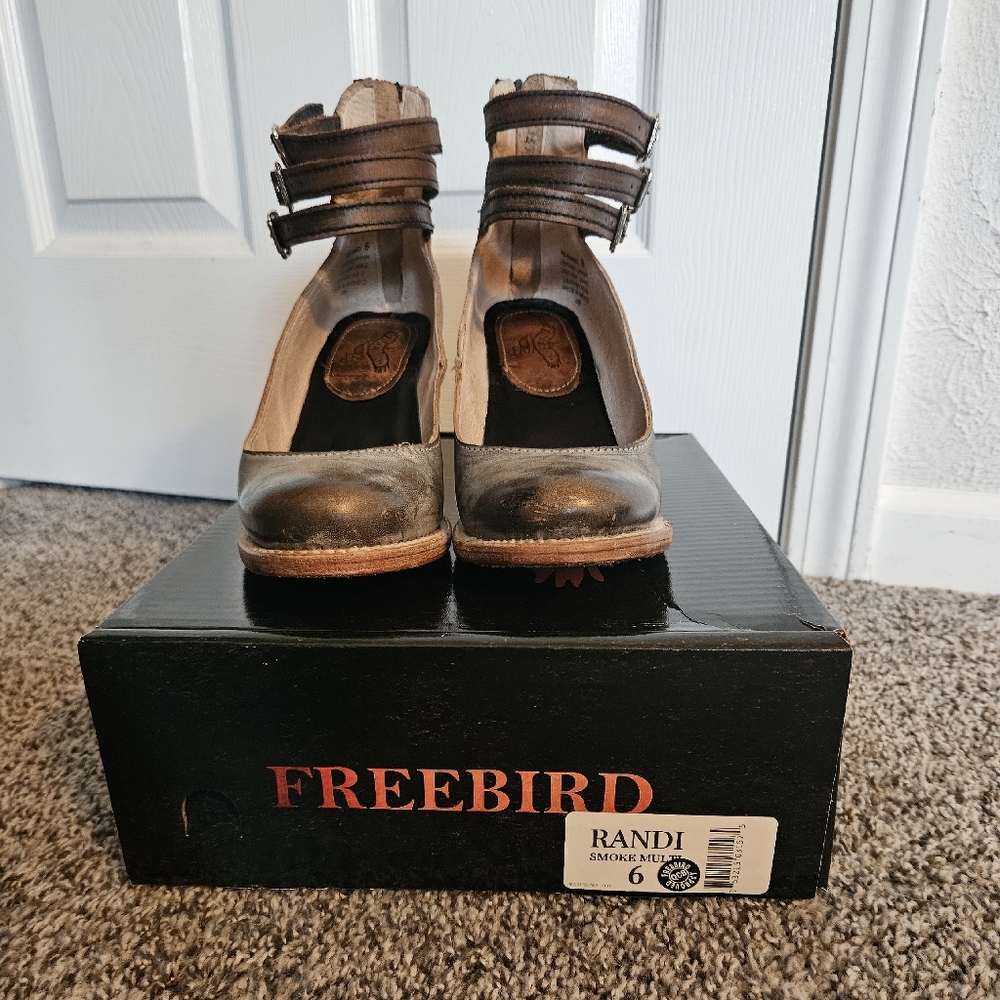 Freebird by Steven Randi - Size 6